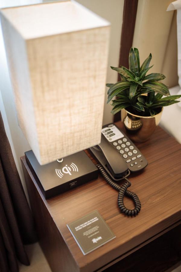Rovira Suites Dumaguete City Bagian luar foto