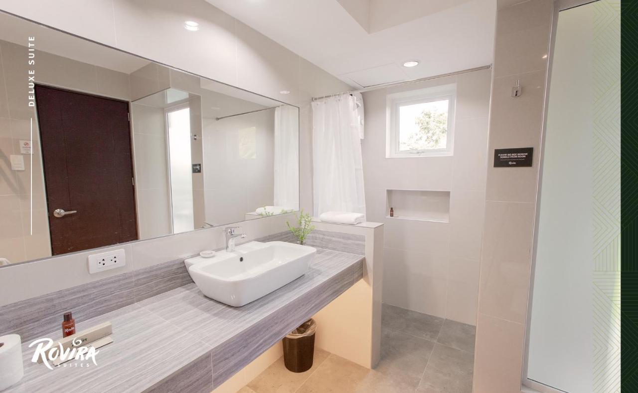 Rovira Suites Dumaguete City Bagian luar foto